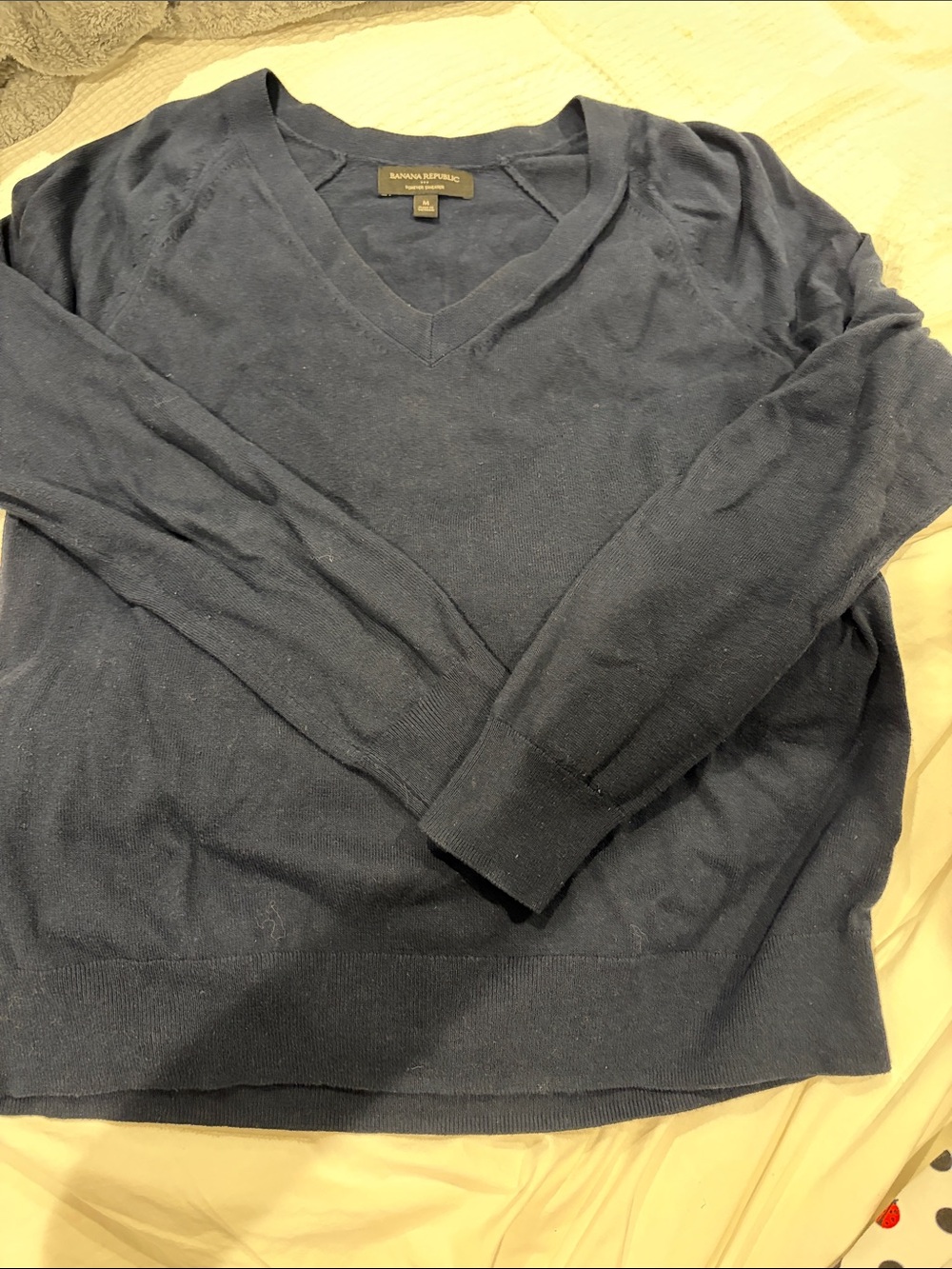 Banana Republic women's V-Neck Sweater in Navy Blue